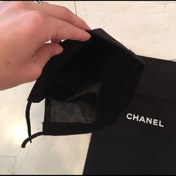 Chanel dust bags - Picture 8 of 8